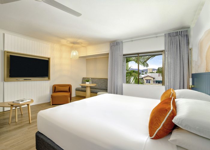 Mercure Cairns